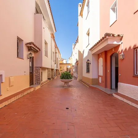 Apartamento Con Terraza Grande Y Piscina Cerca De La Playa - Hisp-288-55 Ampuriabrava